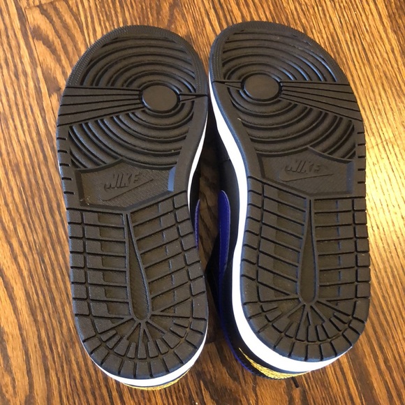 Air Jordan 1 Lows Black/Dark Concord/ Taxi size 11.5 men. In mint condition - Picture 5 of 8